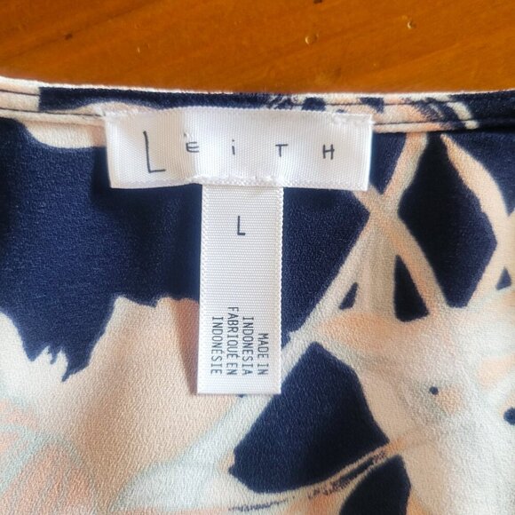 Leith Women's Blue Floral Wrap Dress Short Flutter Sleeve Knee Length - Size L - Picture 9 of 14